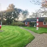 Nyaraló Suedfeddersbuell Hinterm Nordseedeich *